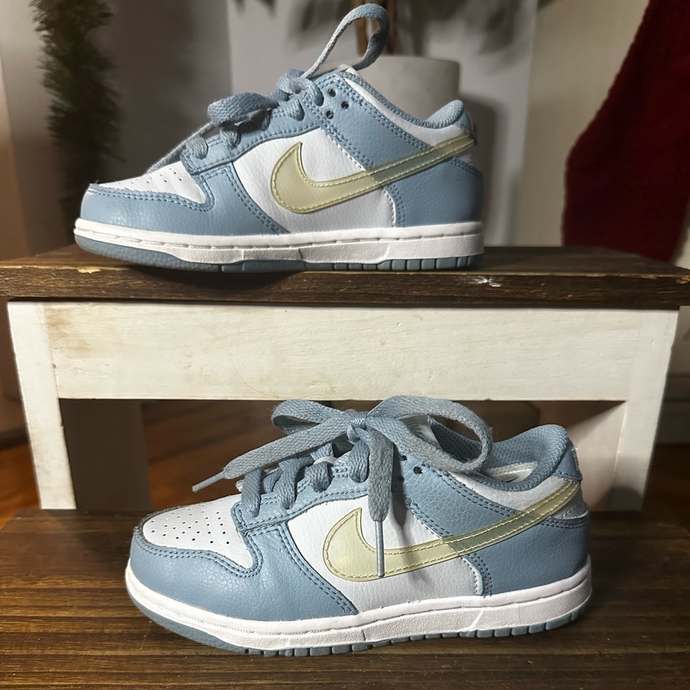 Nike Dunk Low "Clear Swoosh/Blue" sneakers